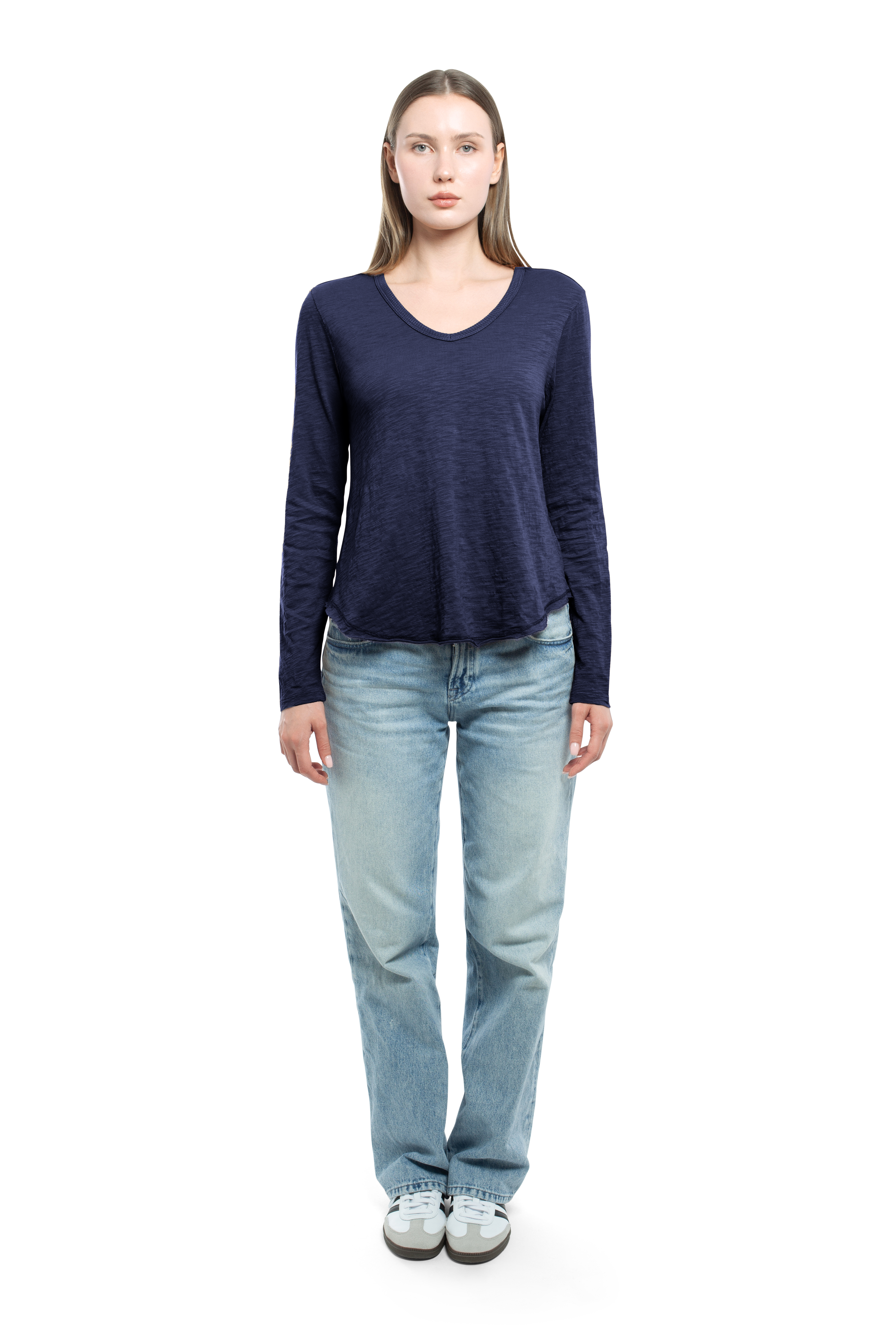 Long Sleeve V-Neck w/ Raw Hem Shirttail