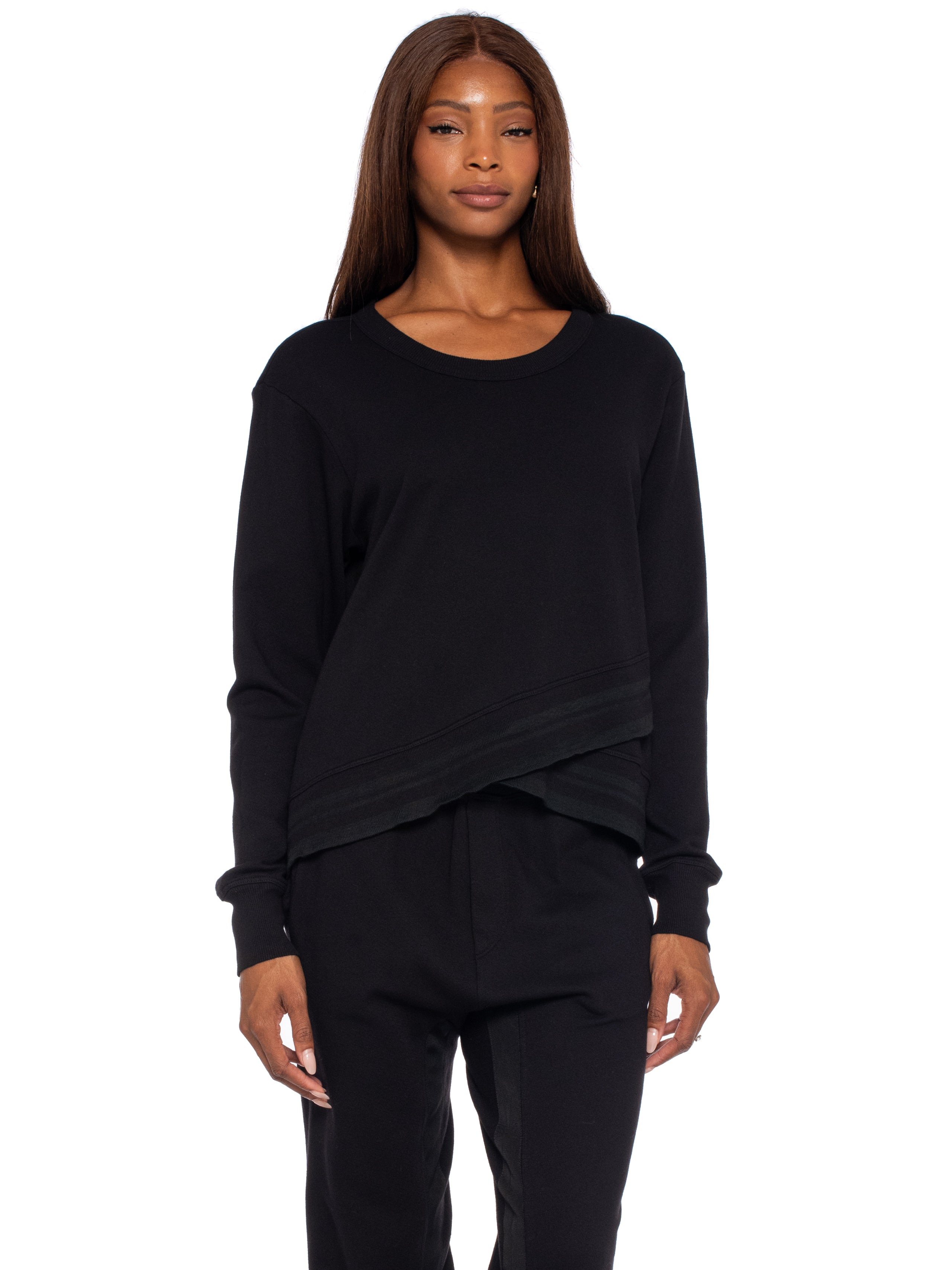 black sweatshirt#color_black
