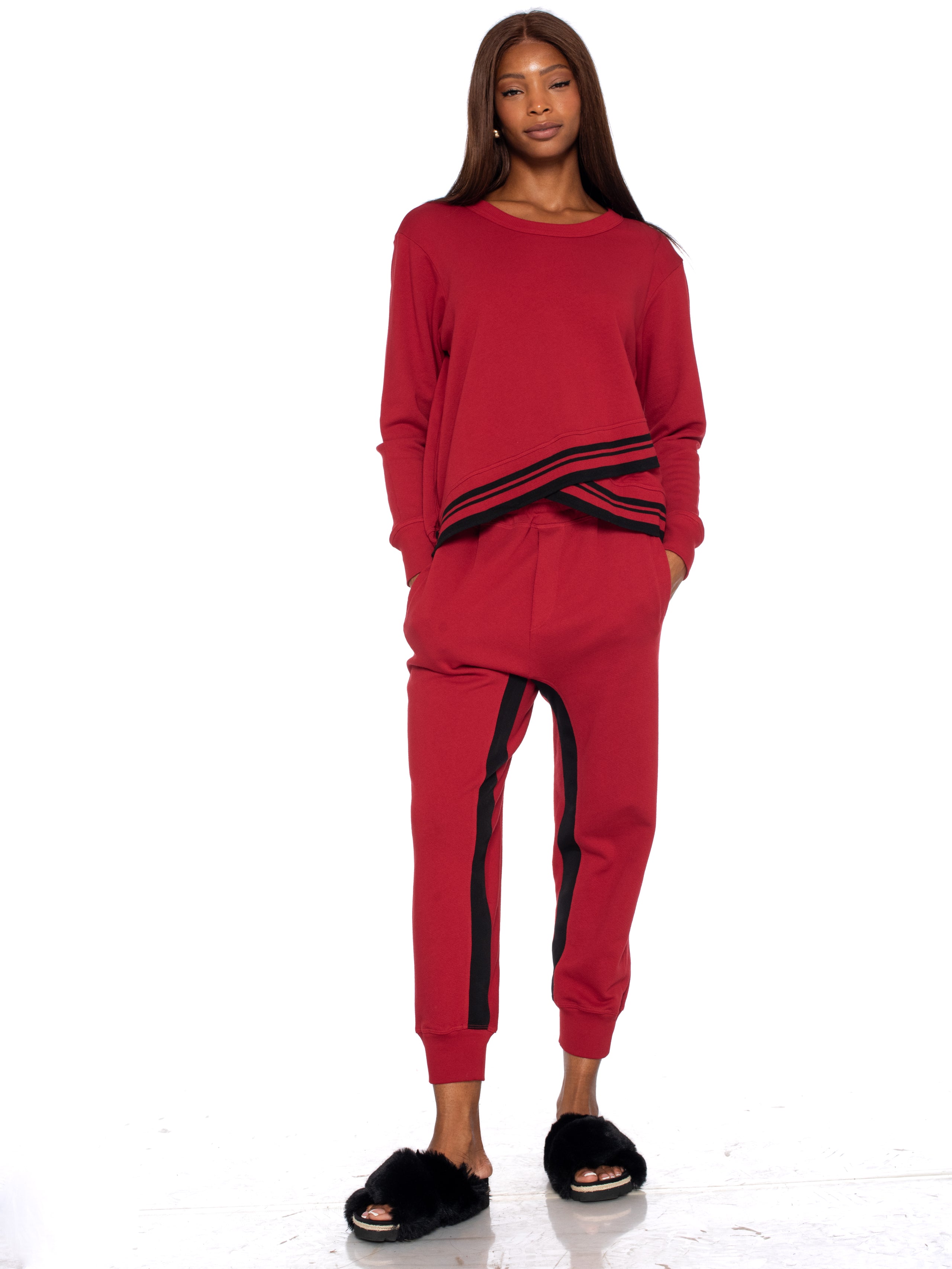 red sweatshirt#color_lipstick