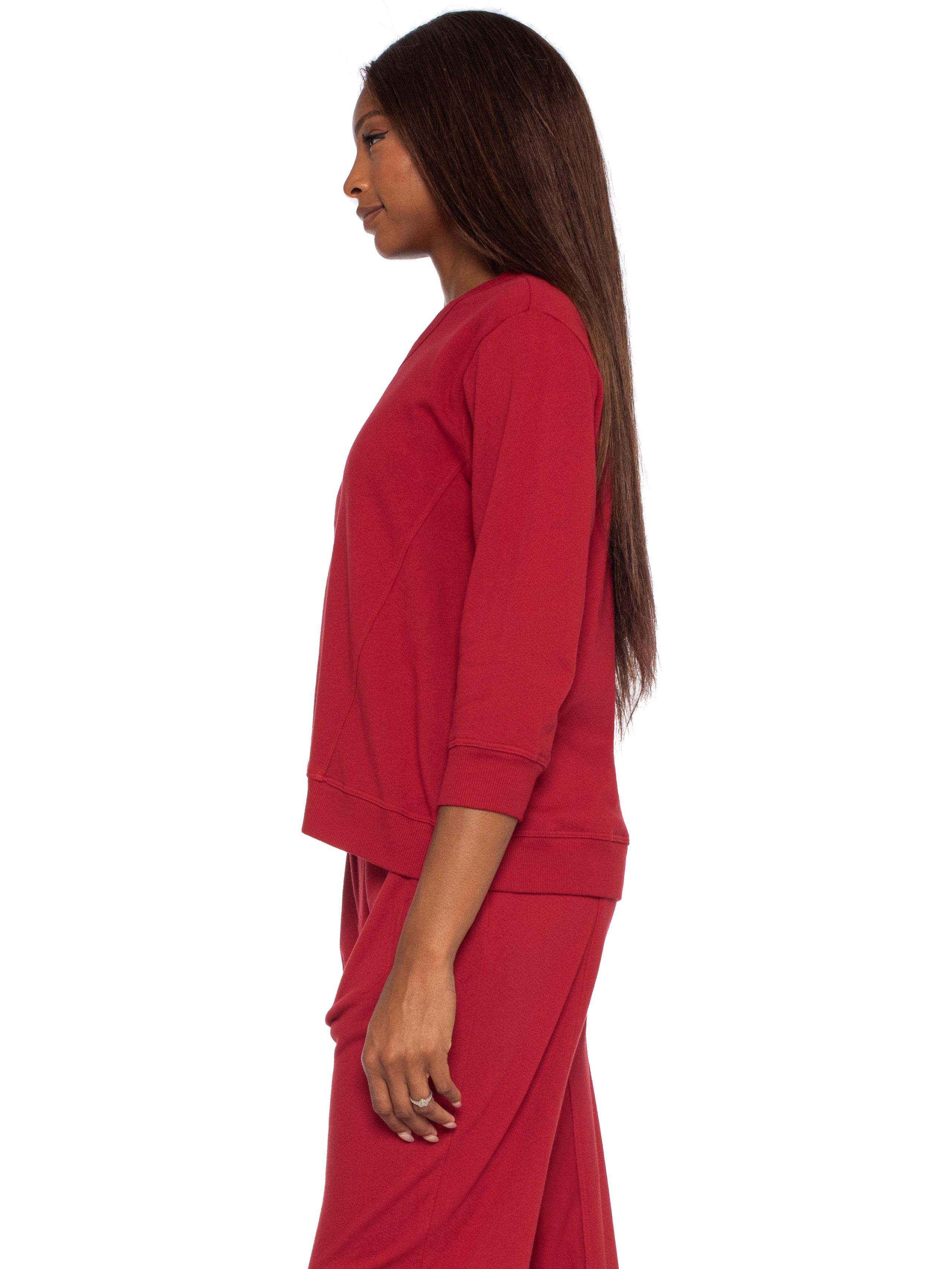 red sweatshirt#color_lipstick