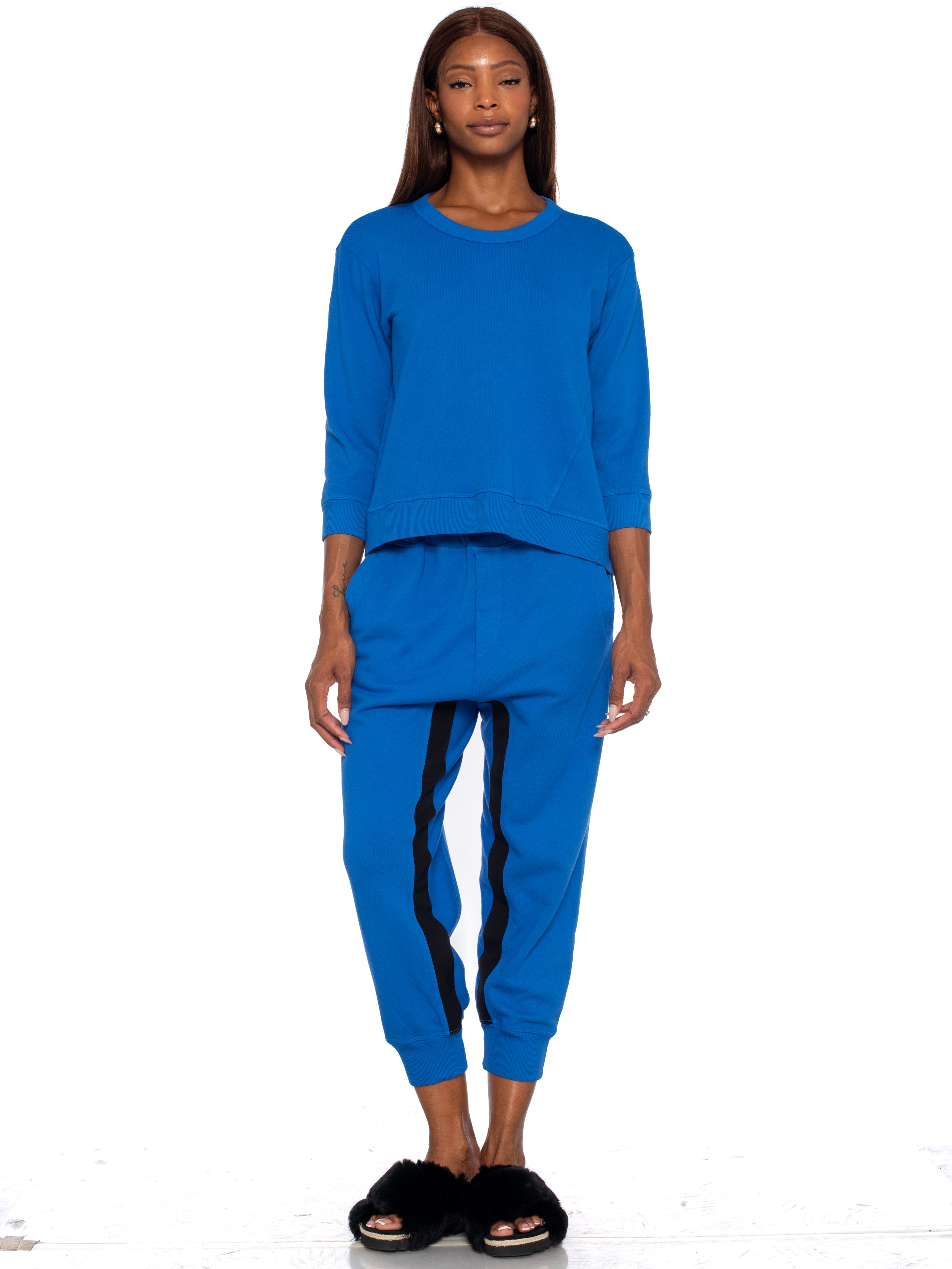 blue sweatshirt#color_cobalt