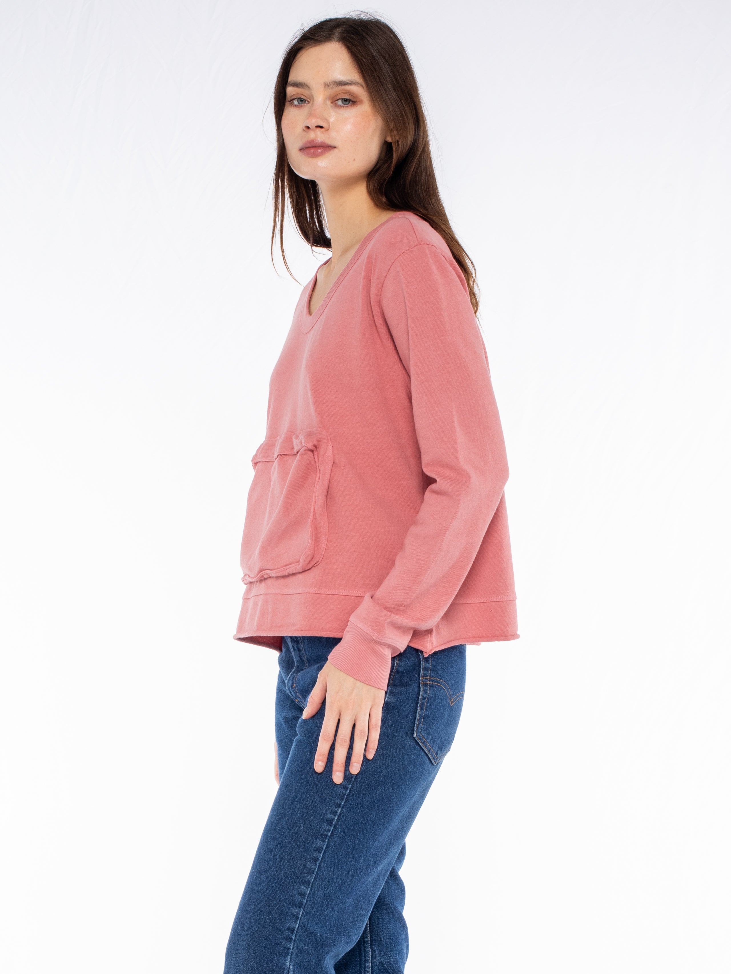 pink sweatshirt#color_tea rose