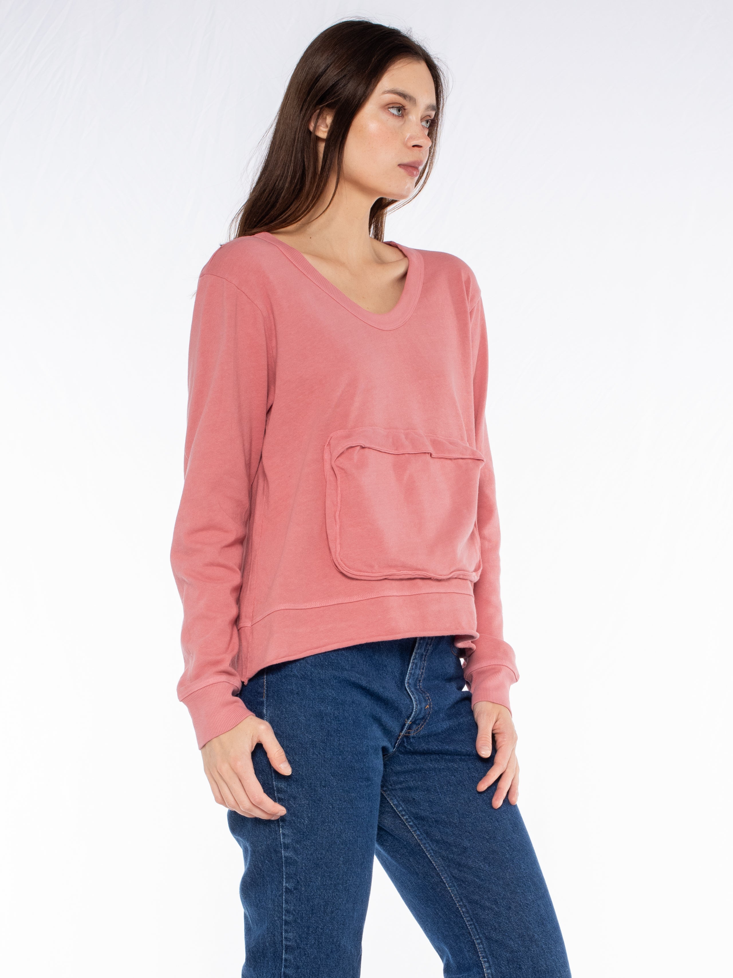 pink sweatshirt#color_tea rose