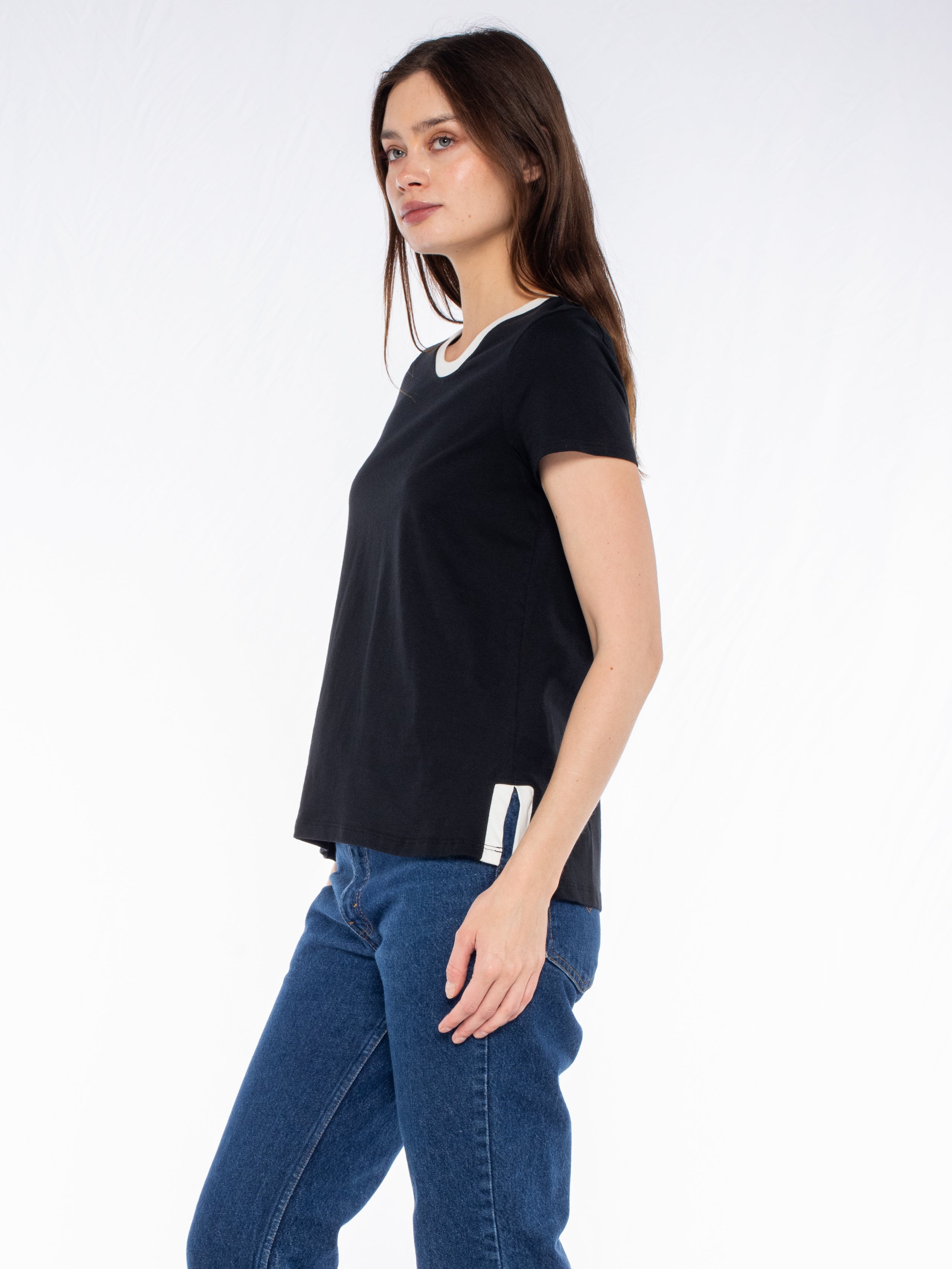 black top#color_black/white