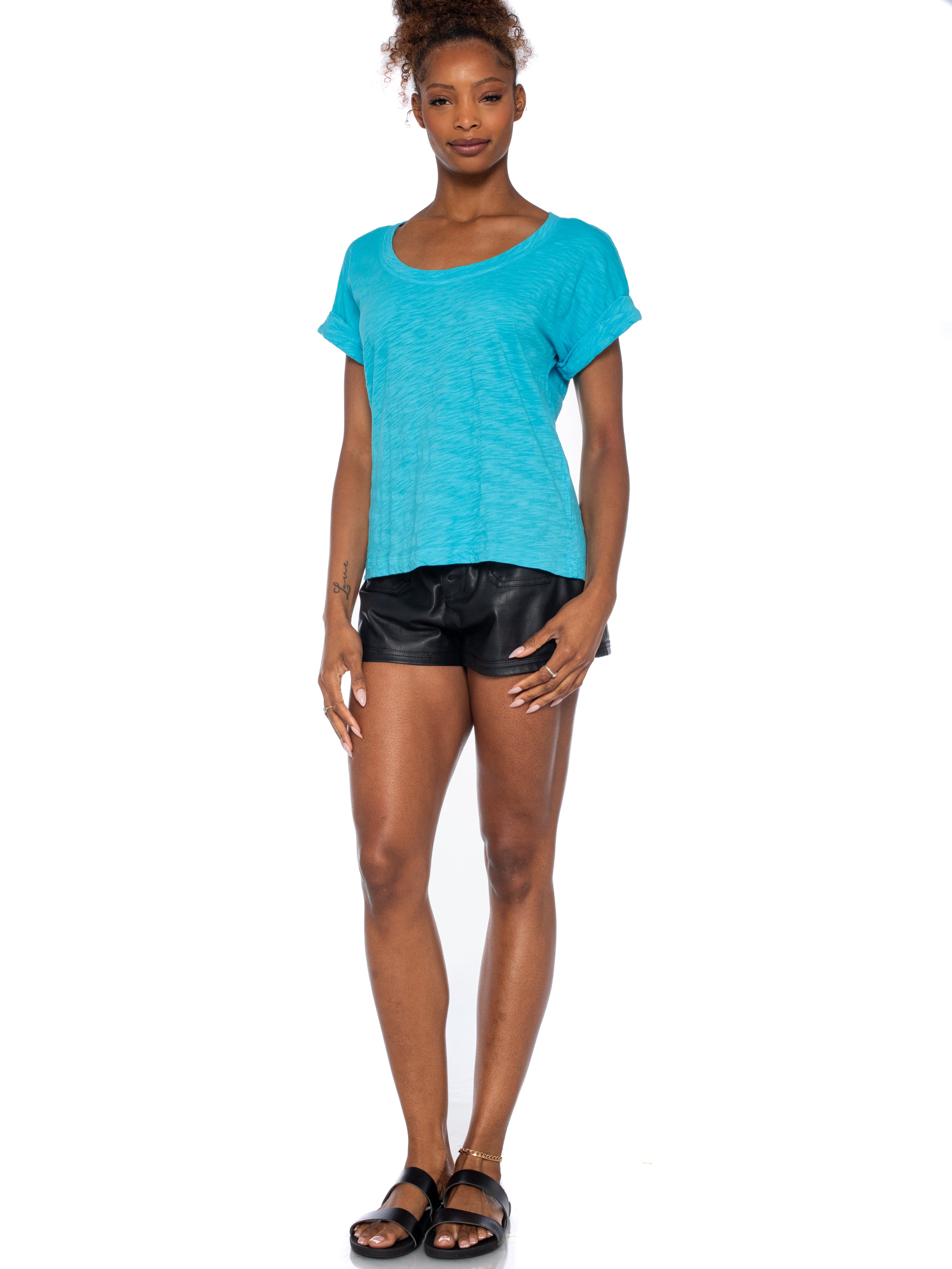 blue top#color_pacific-blue