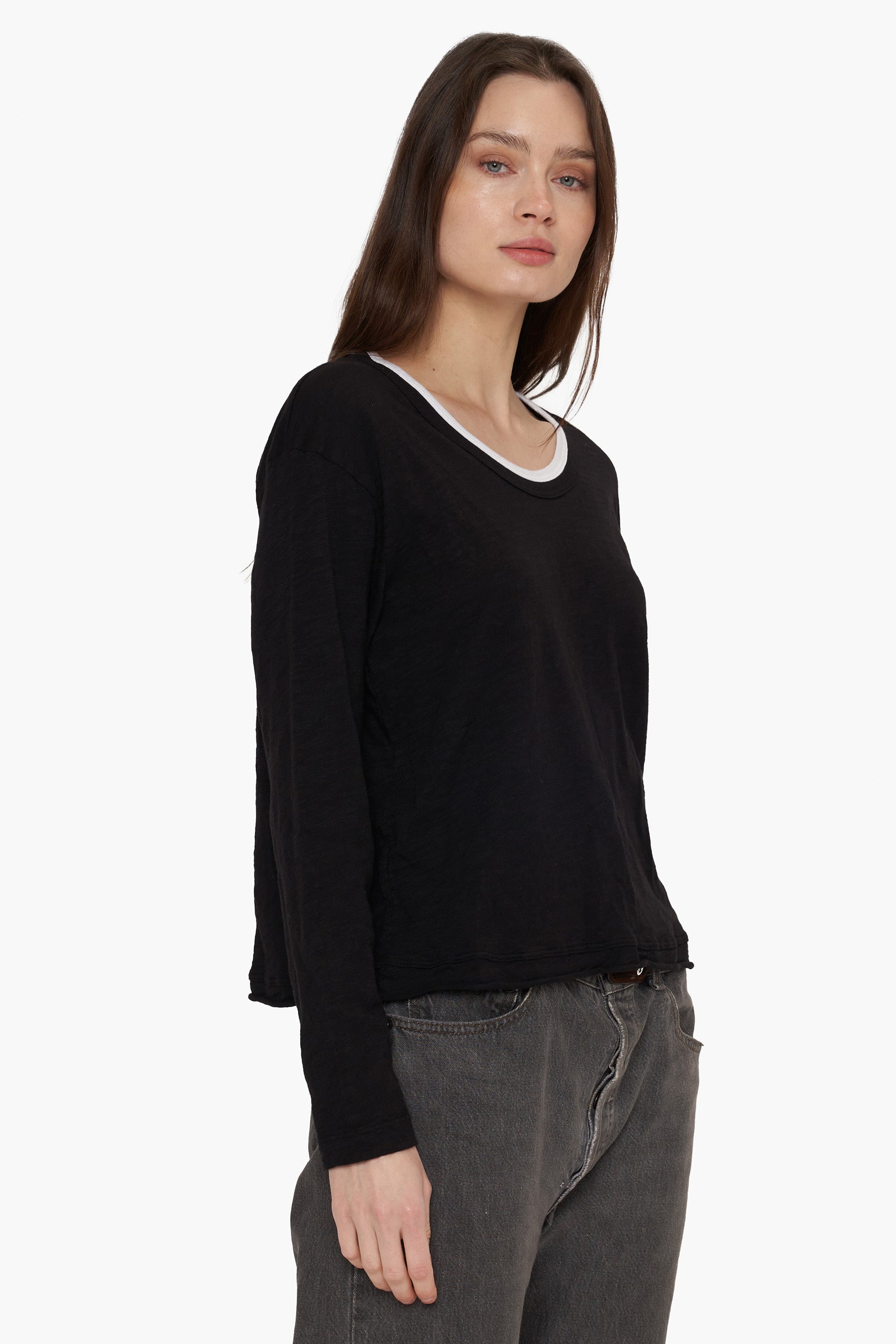 black top#color_black/white