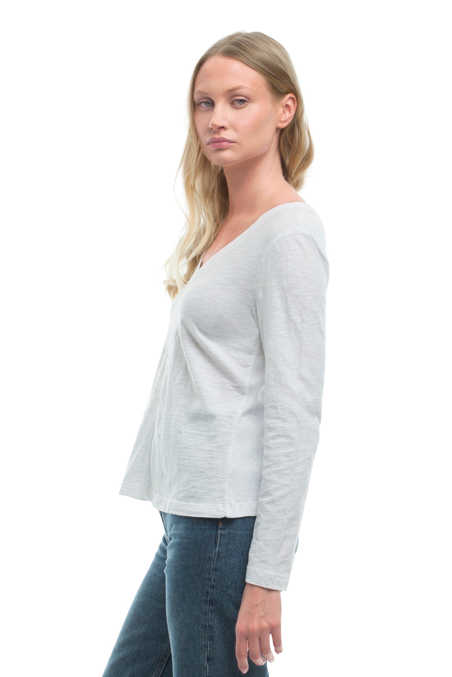 white top#color_white