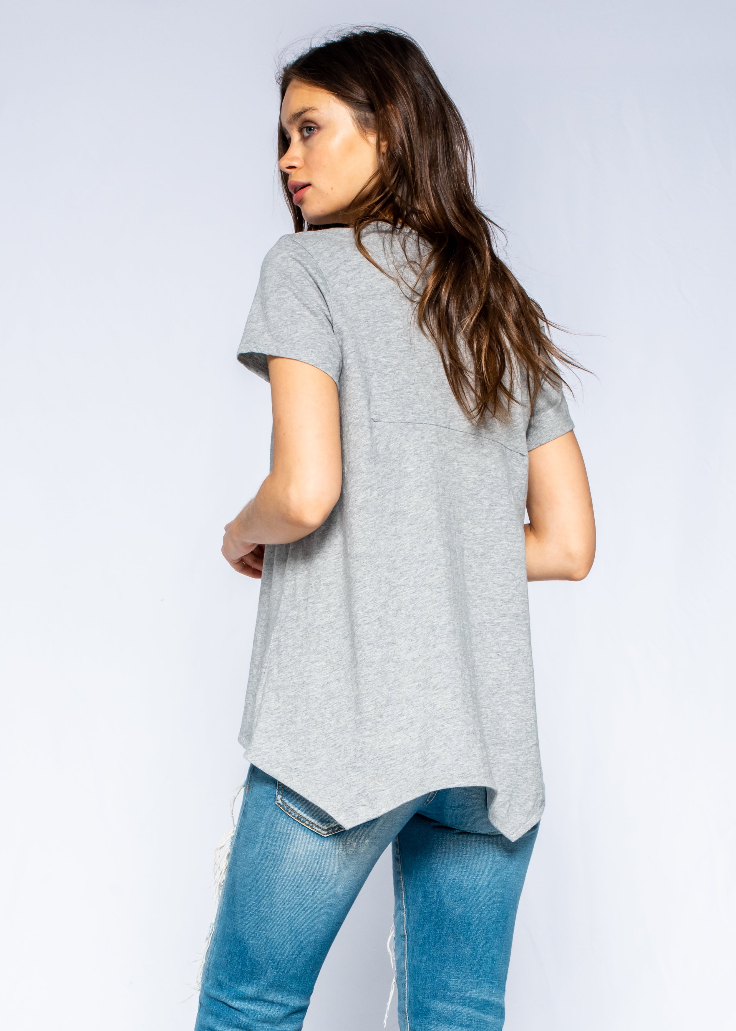 grey shirt#color_grey heather