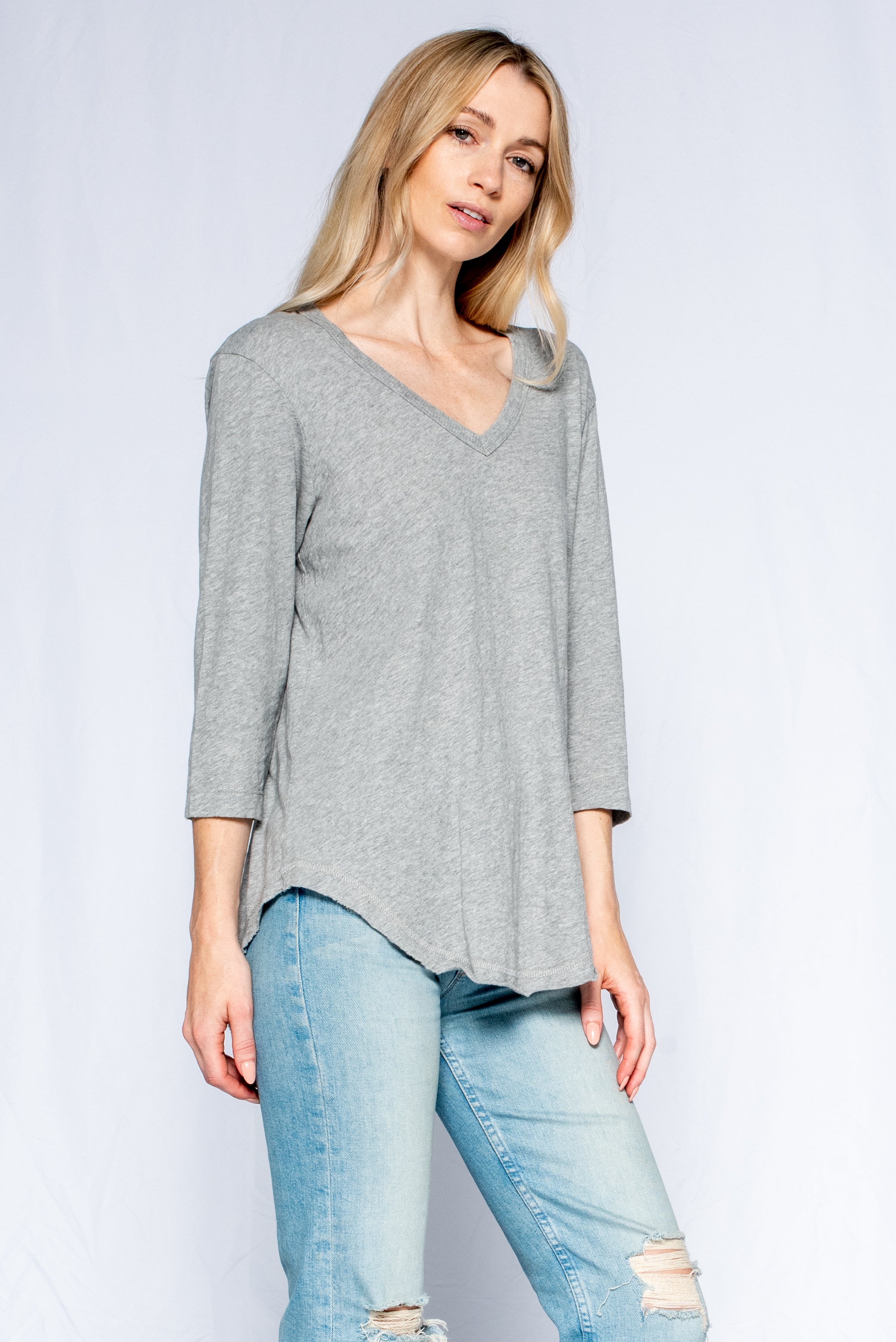 grey shirt#color_grey heather