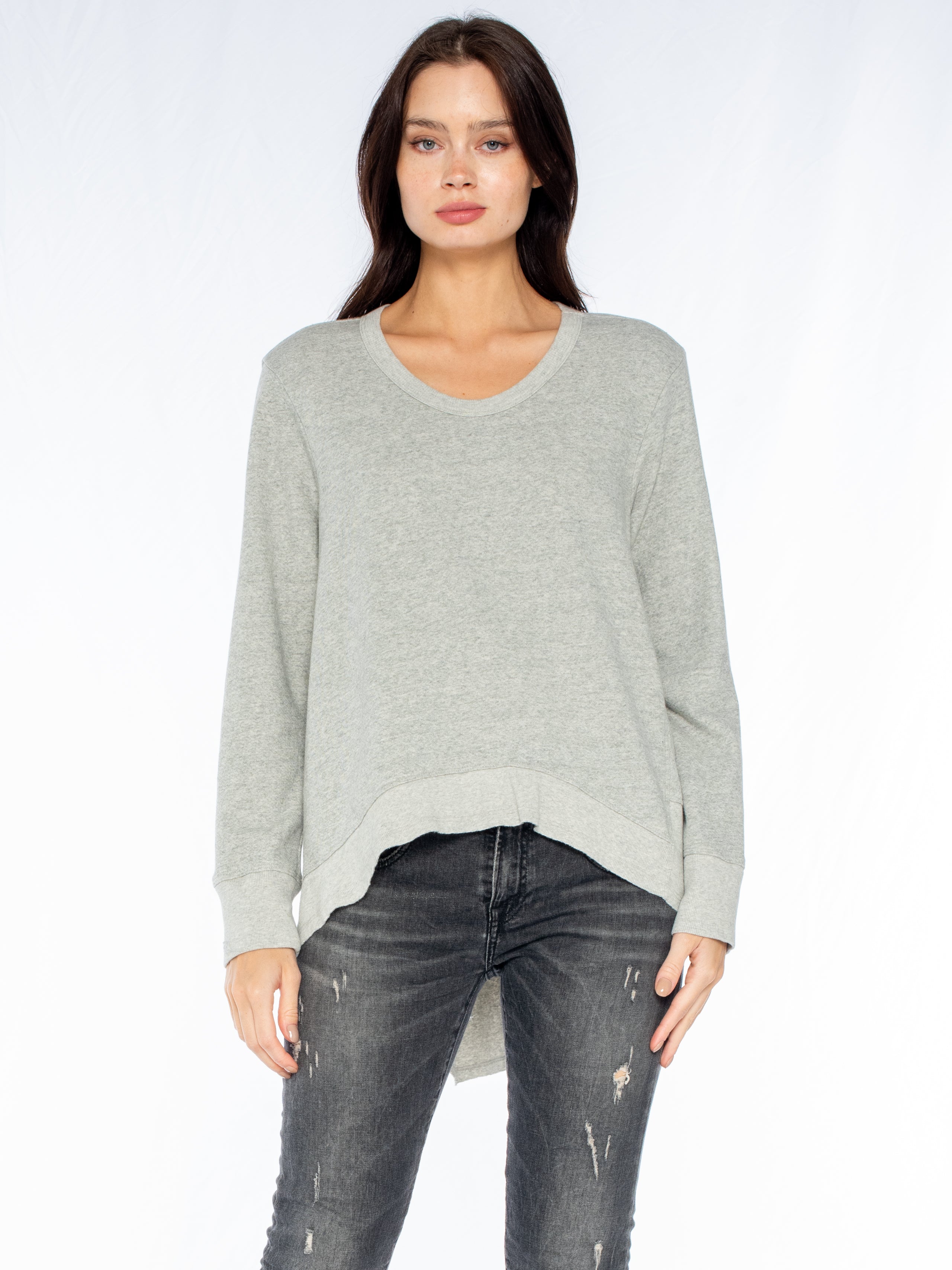 grey sweatshirt#color_grey-heather