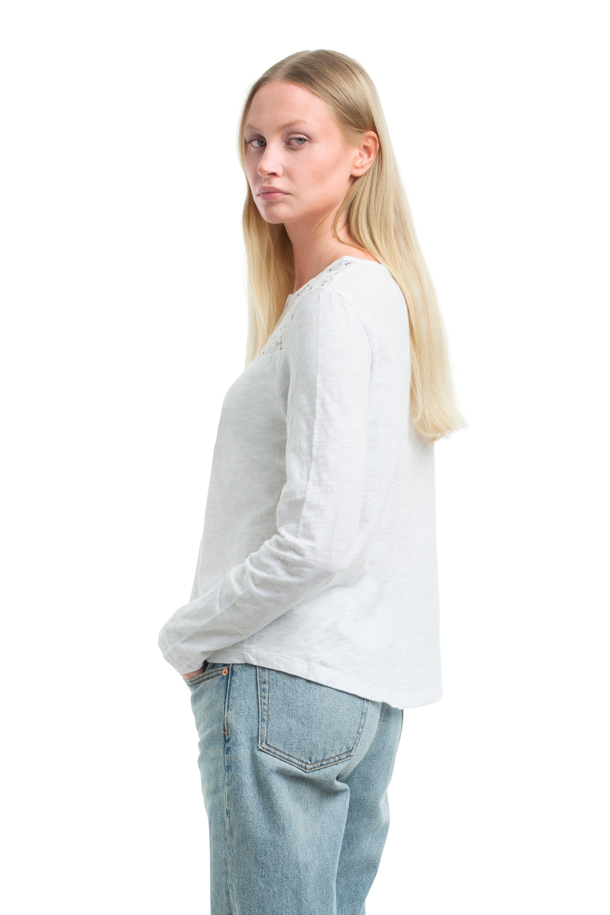 white top#color_white