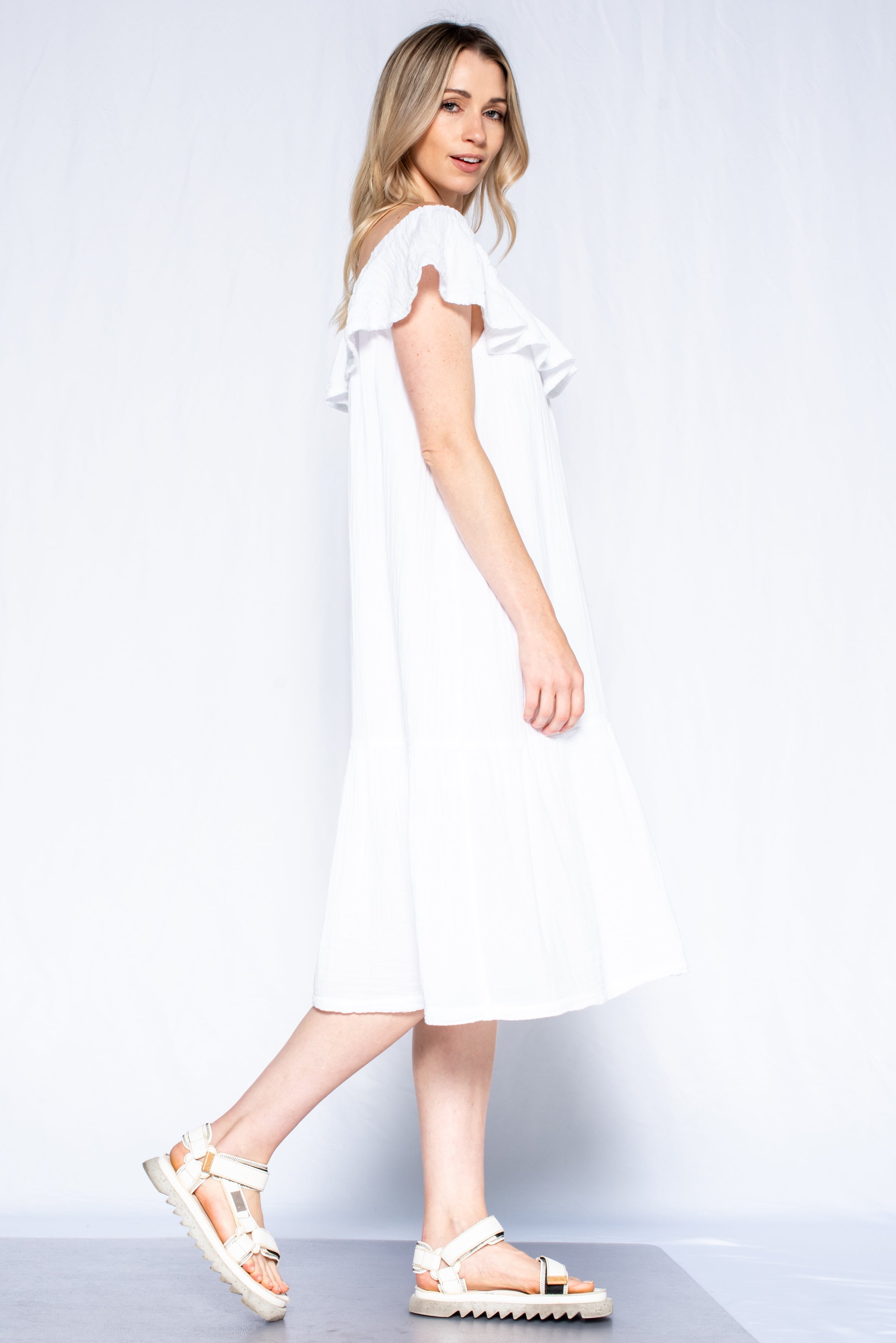 white dress#color_white