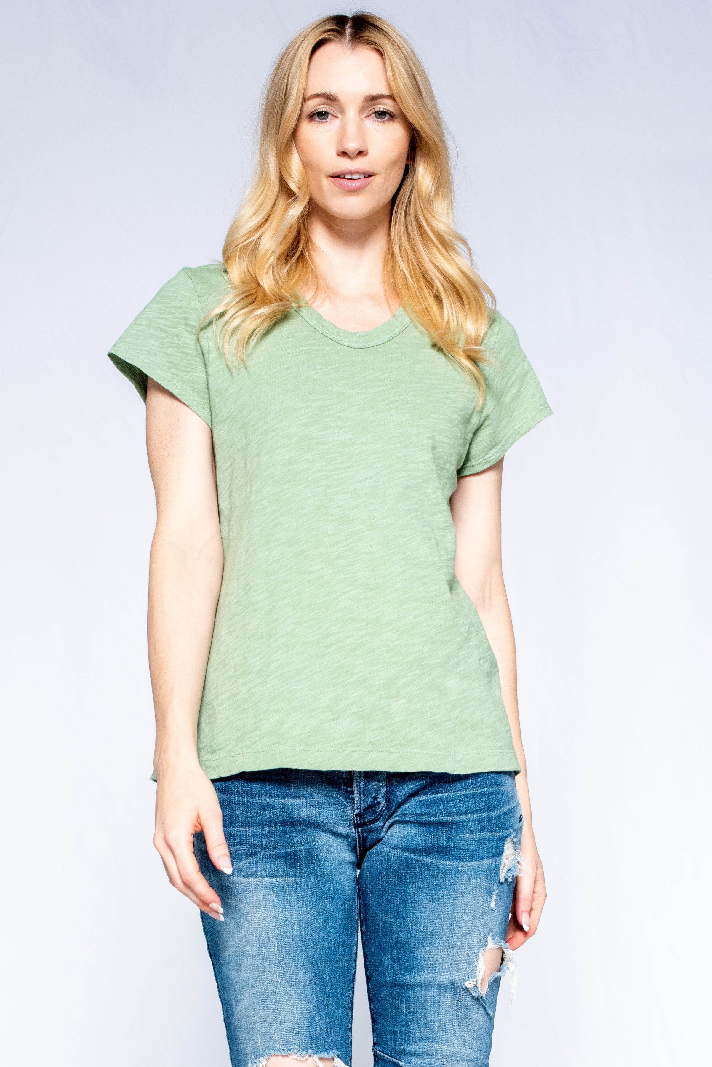 green shirt#color_clover